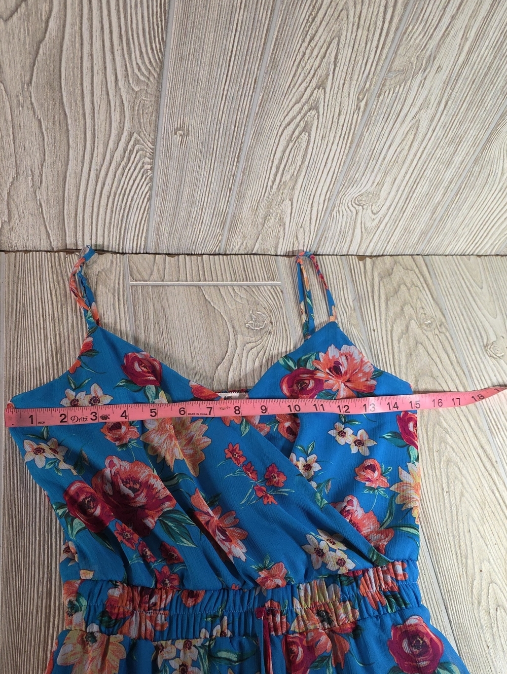 Francescas Mi Ami Faux Wrap Blue Floral Shorts Romper Womens Size XS NWT - Picture 9 of 13